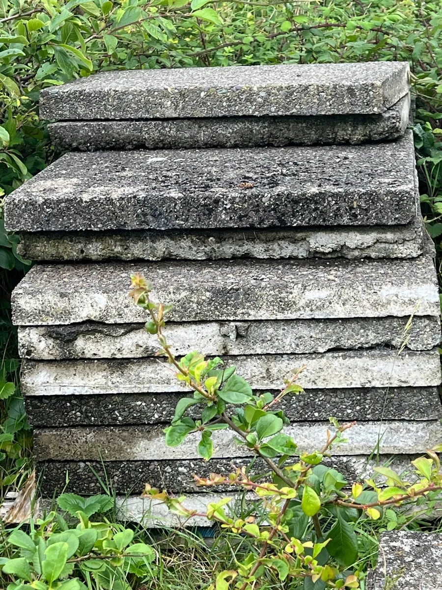 Concrete slabs free to take away - Image 2