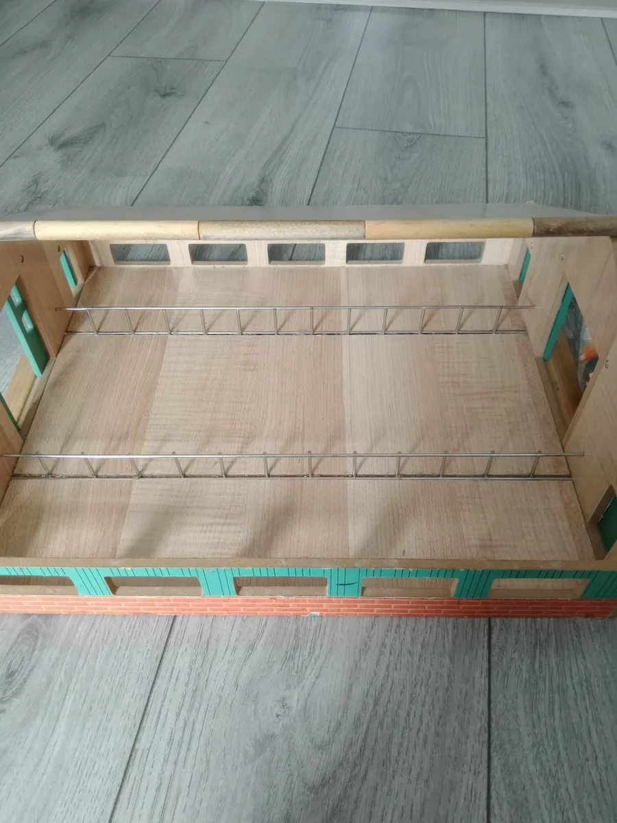 Wooden farm - Image 2