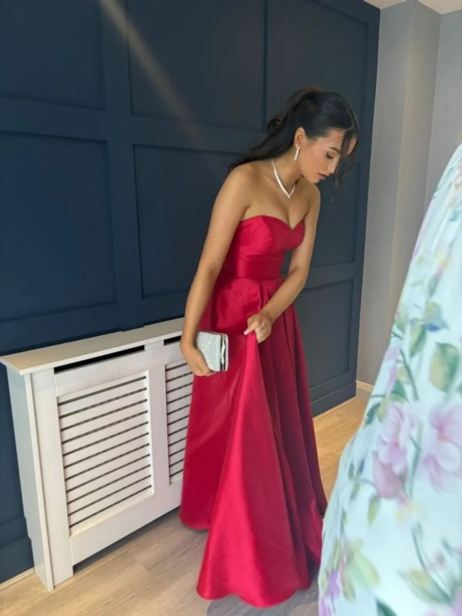 Debs Dress for Sale - Image 2