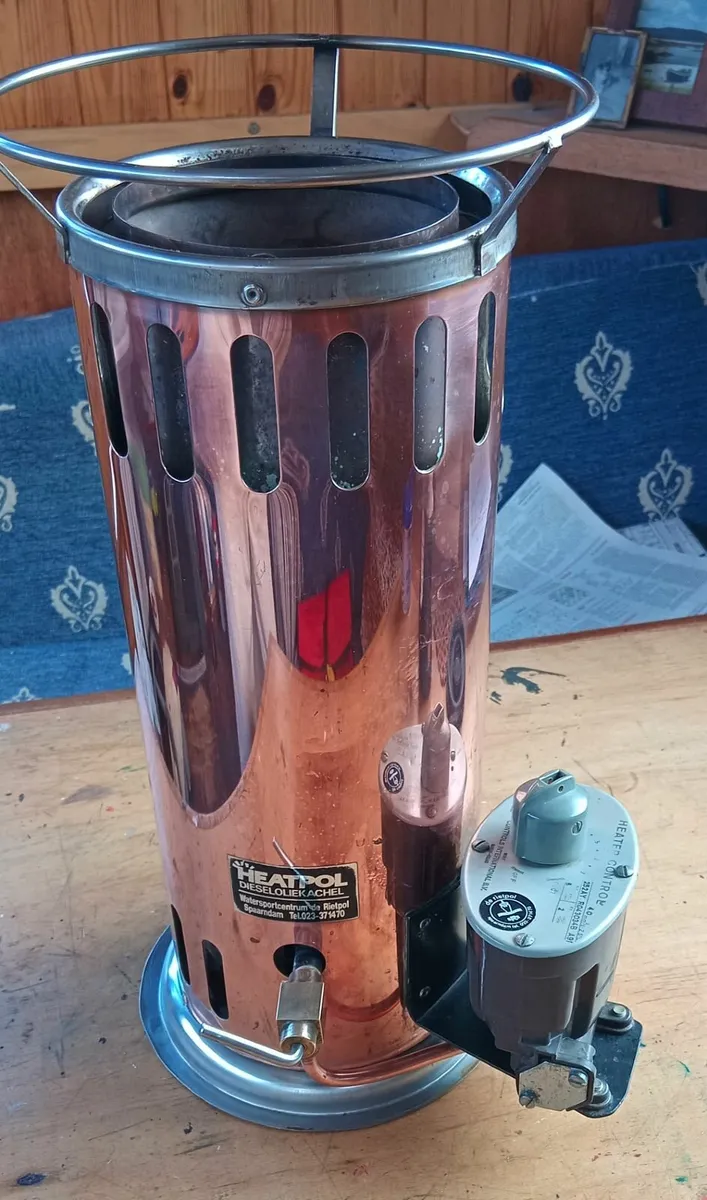 Refleks Oil Stove - Image 1