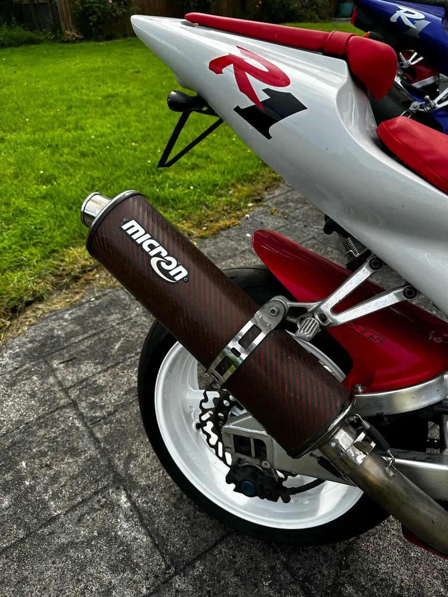 Yamaha YZF R1 - Image 3