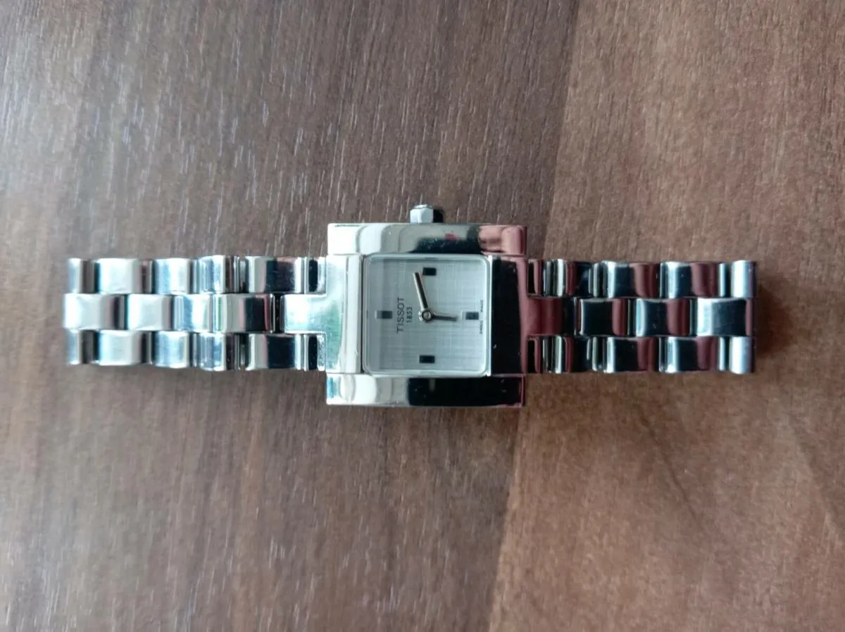 Genuine Swiss made ladies watch TISSOT - Image 2
