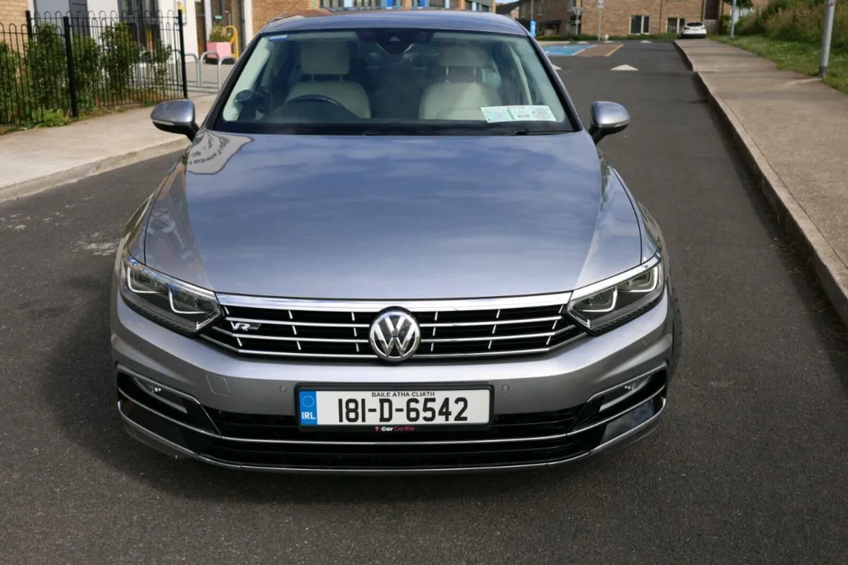 Volkswagen Passat Highline 2.0 TDI D6F 150BHP - Image 3