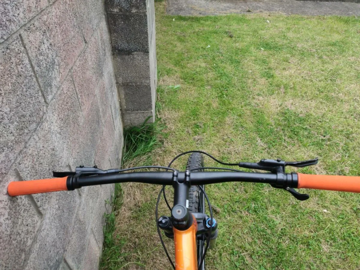 Trek x caliber 7 mountain bike - Image 4