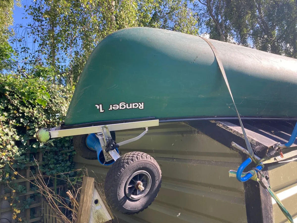 16ft Canadian Canoe - Image 2