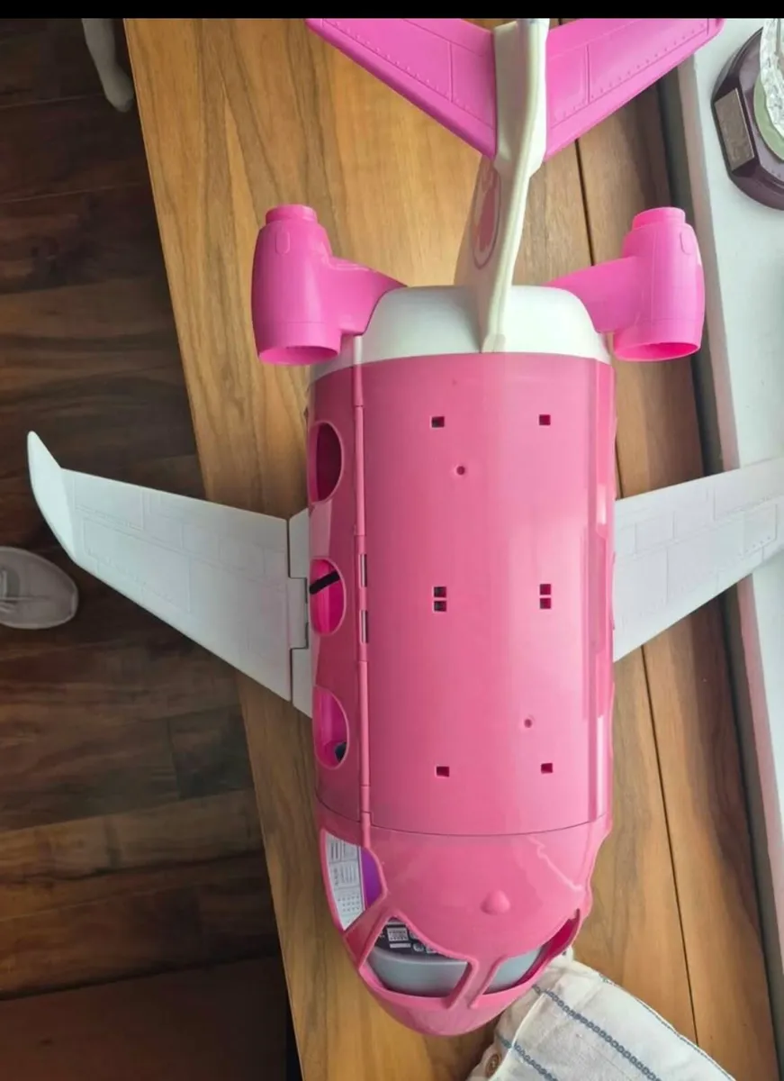 Barbie plane - Image 4