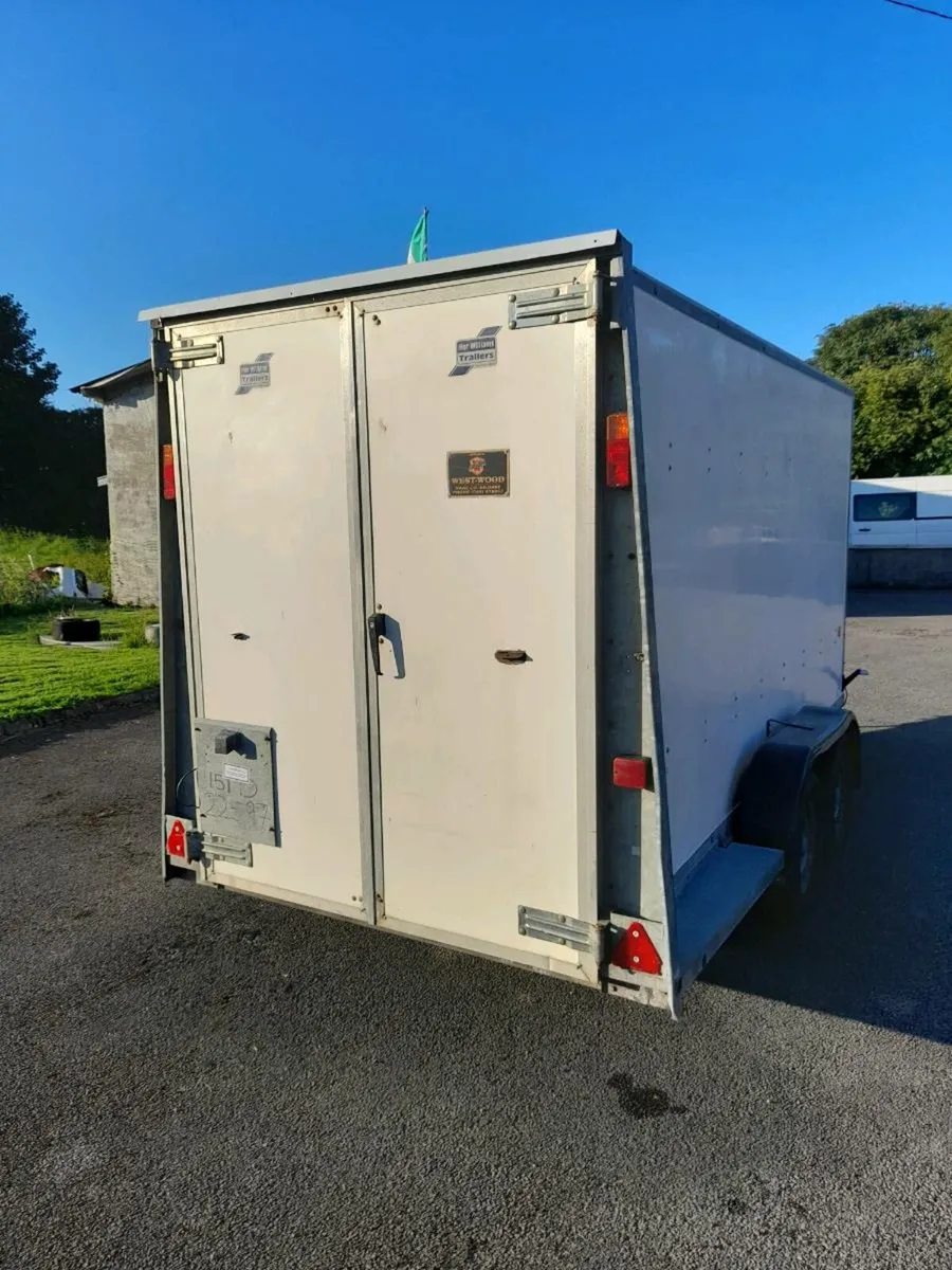 Ifor Williams box trailer - Image 1