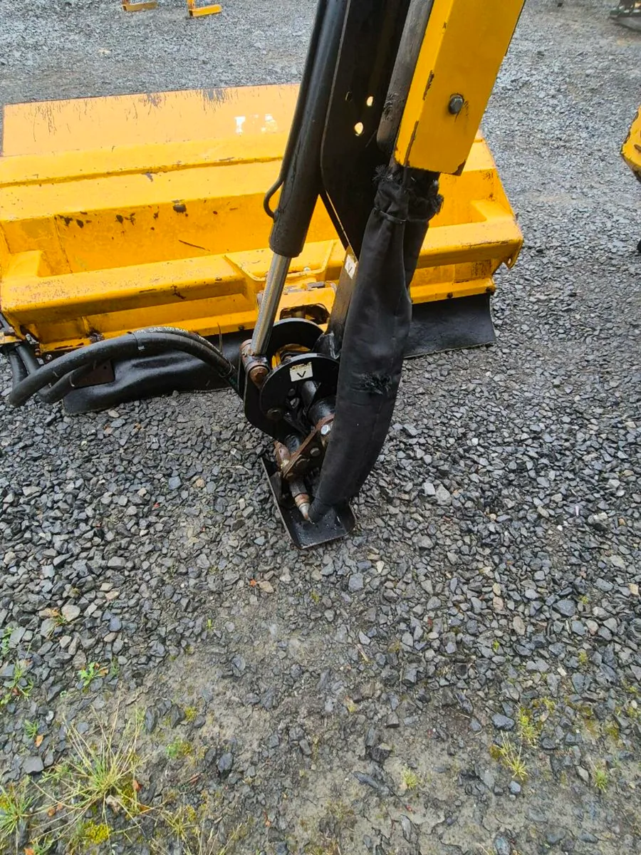 Mcconnel PA6500T Hedgecutter - Image 3