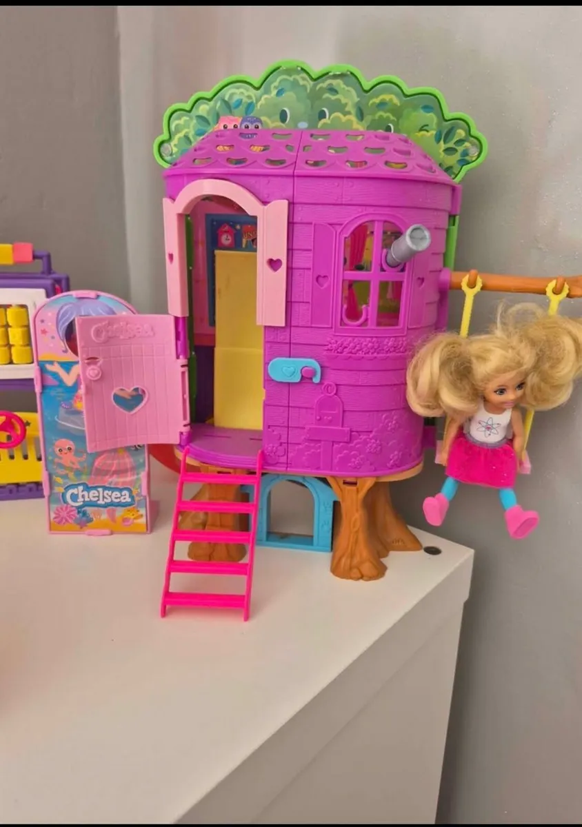 Barbie Chelsea playsets - Image 1