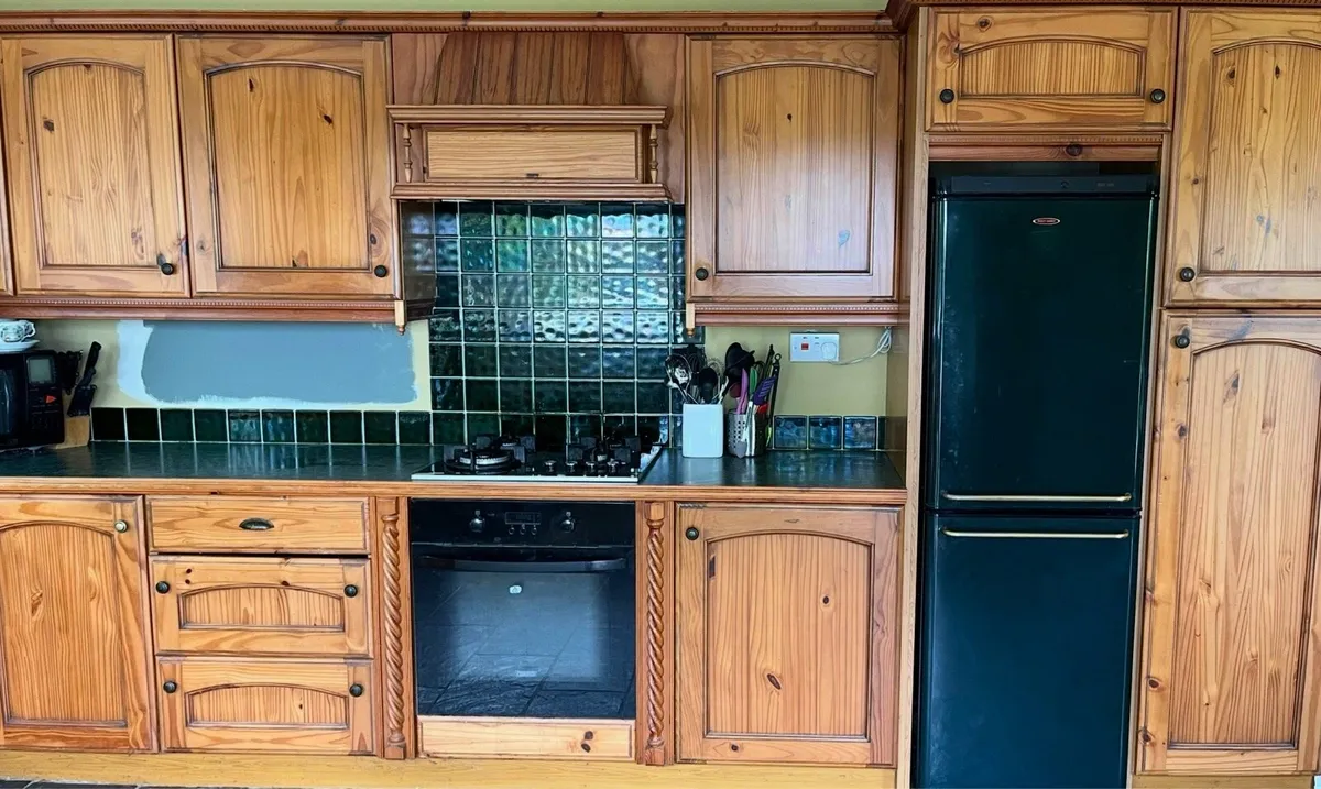 Kitchen cabinets - Image 1