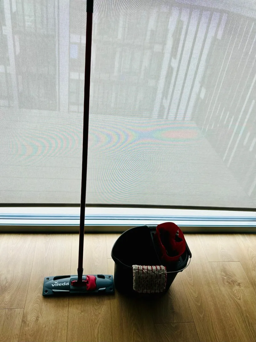Vileda Ultramax Floor Mop Complete set Mop+Bucket - Image 2