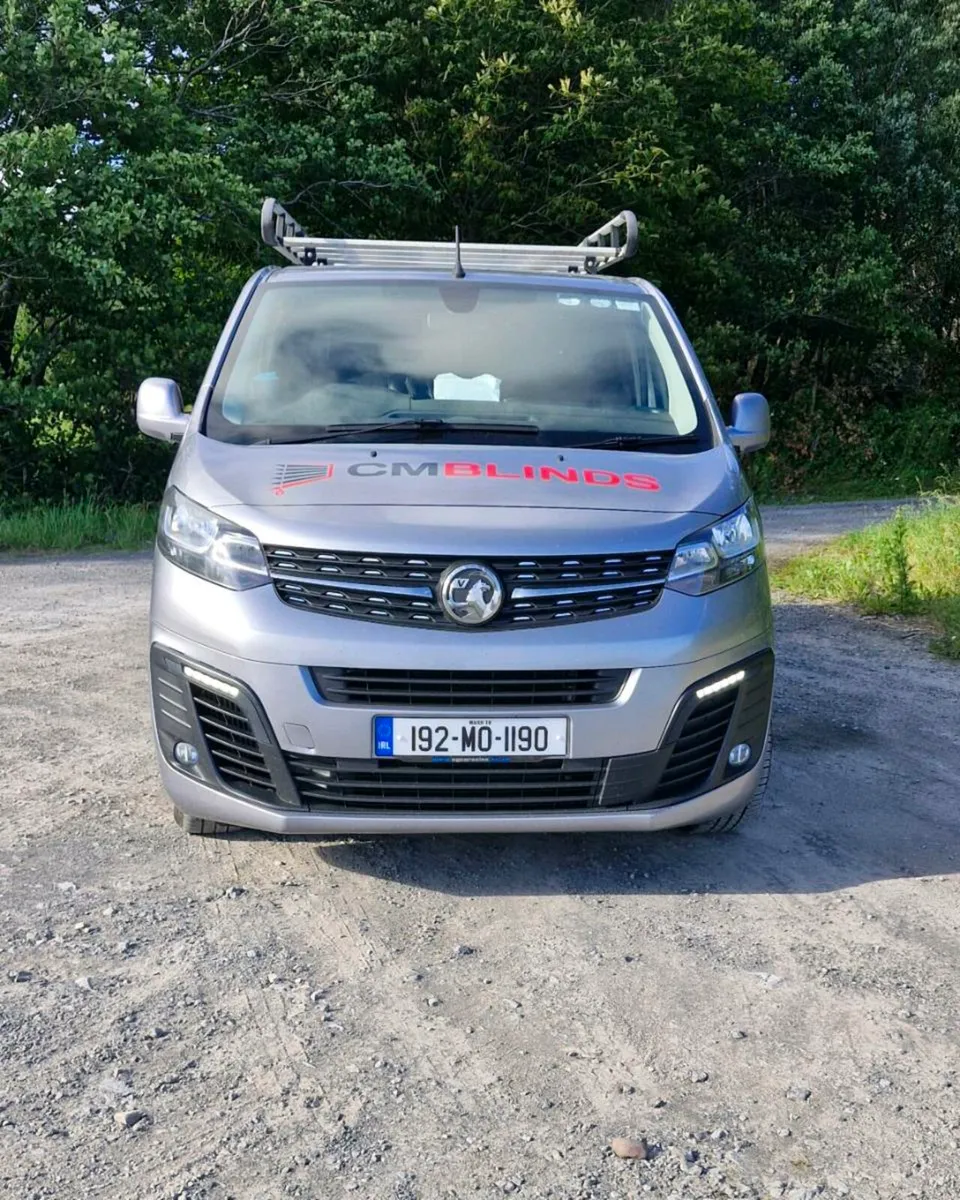 Vivaro sportive Lwb - Image 2