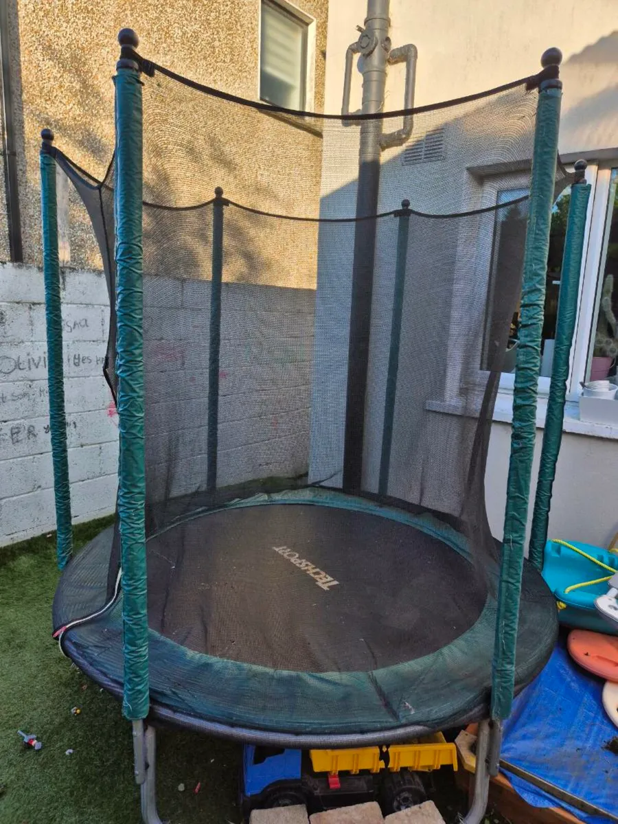6ft Trampoline - Image 2