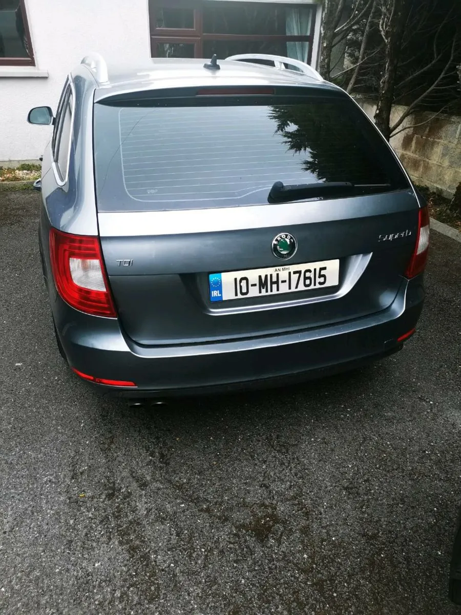Skoda superb 2010 2tdi for sale - Image 1