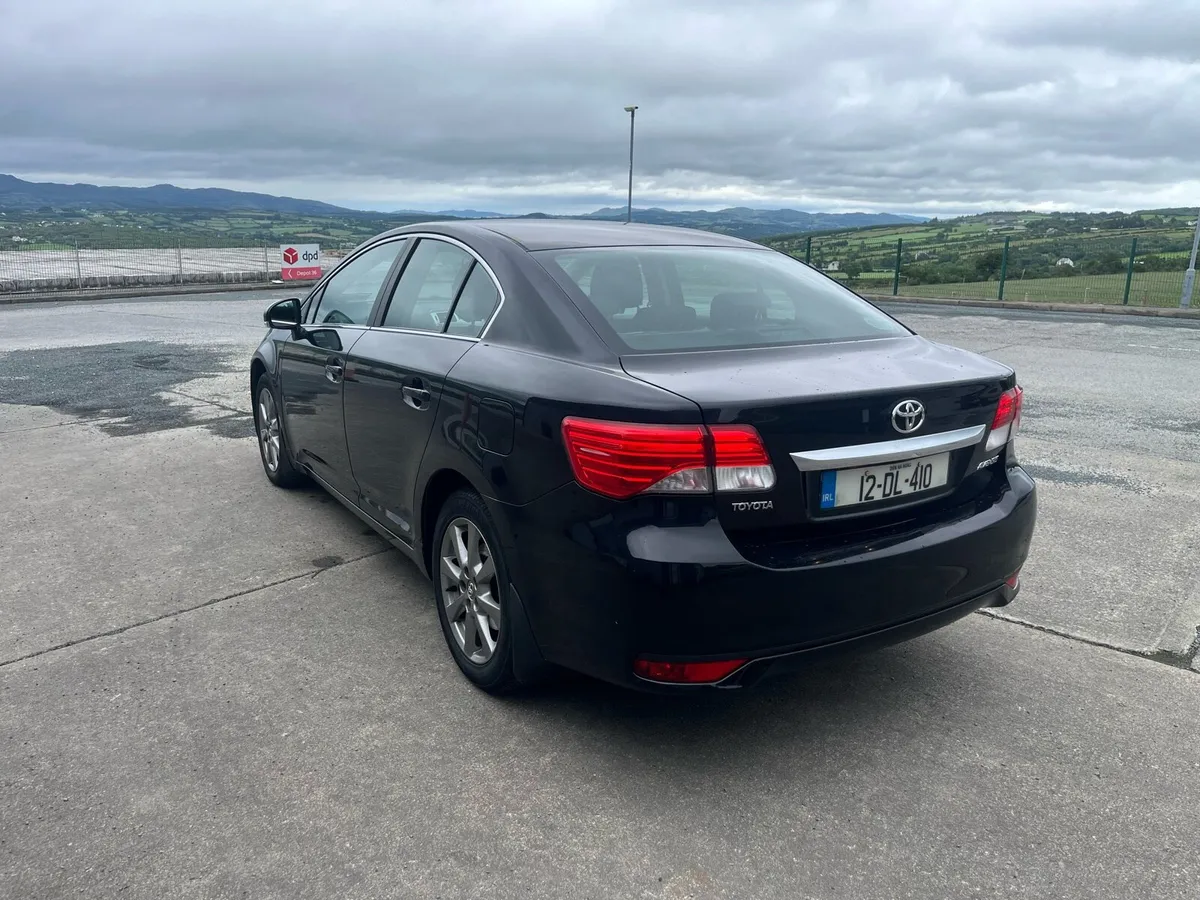 2012 Toyota avensis - Image 3