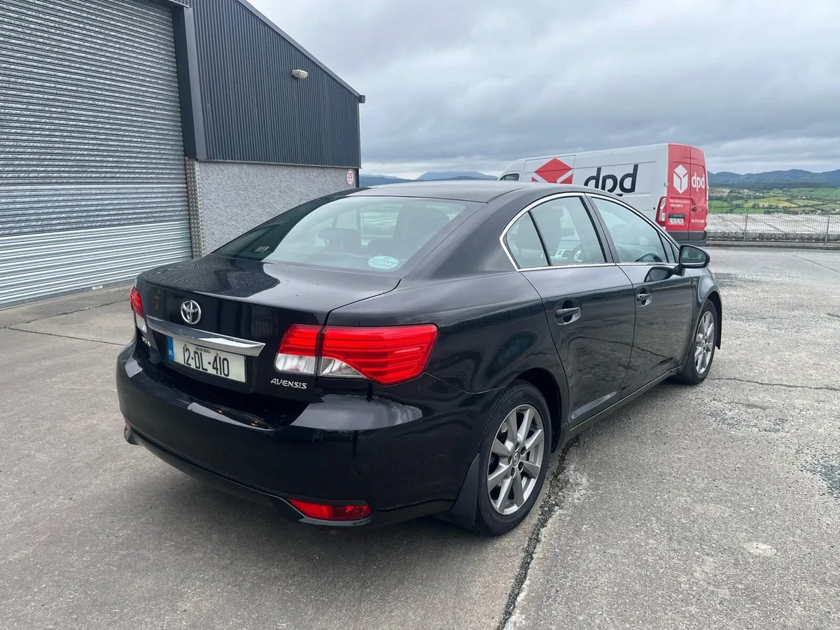 2012 Toyota avensis - Image 4