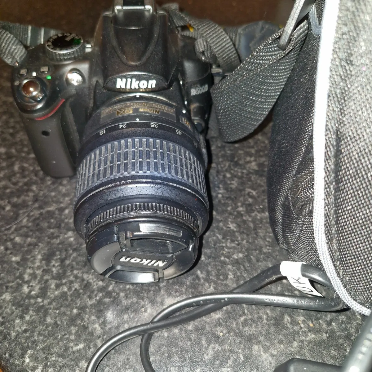 Nikon D5000 Camera - Image 3