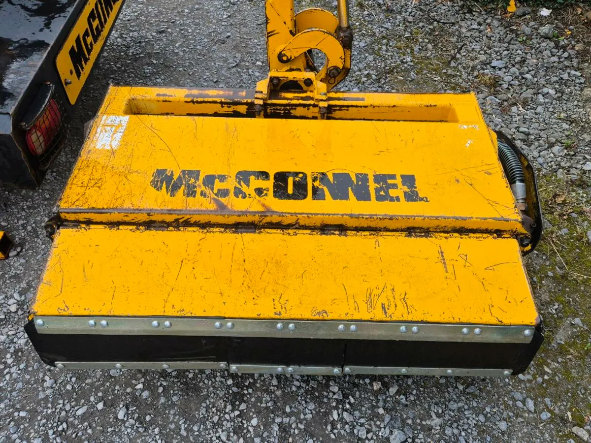 Mcconnel PA6500T Hedgecutter - Image 2