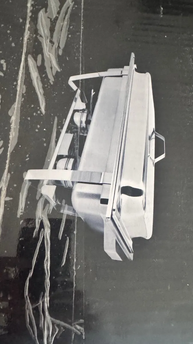 Chafer dish - Image 1