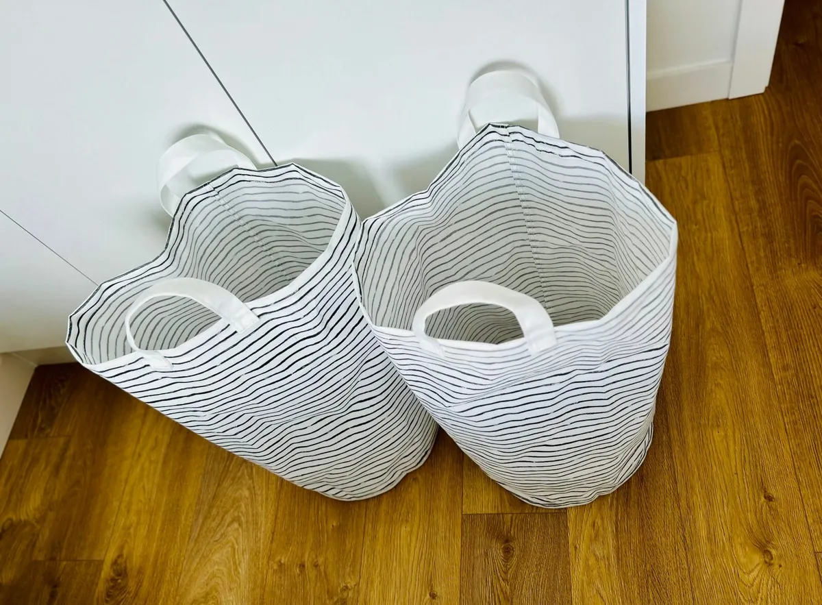 IKEA KLUNKA Laundry bag, white/black, 60 l - Image 1