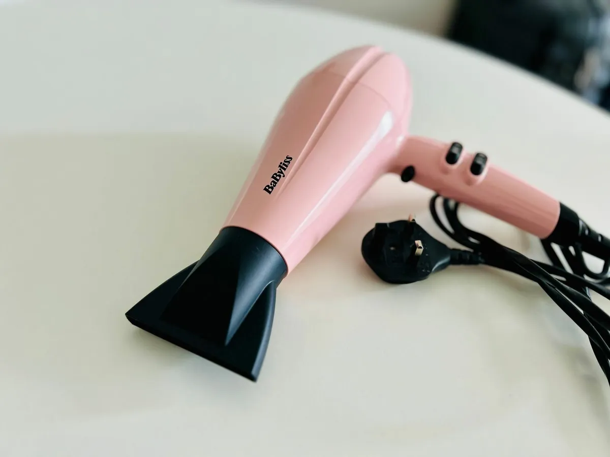 BaByliss Rose Blush 2200W Hair Dryer - Image 2
