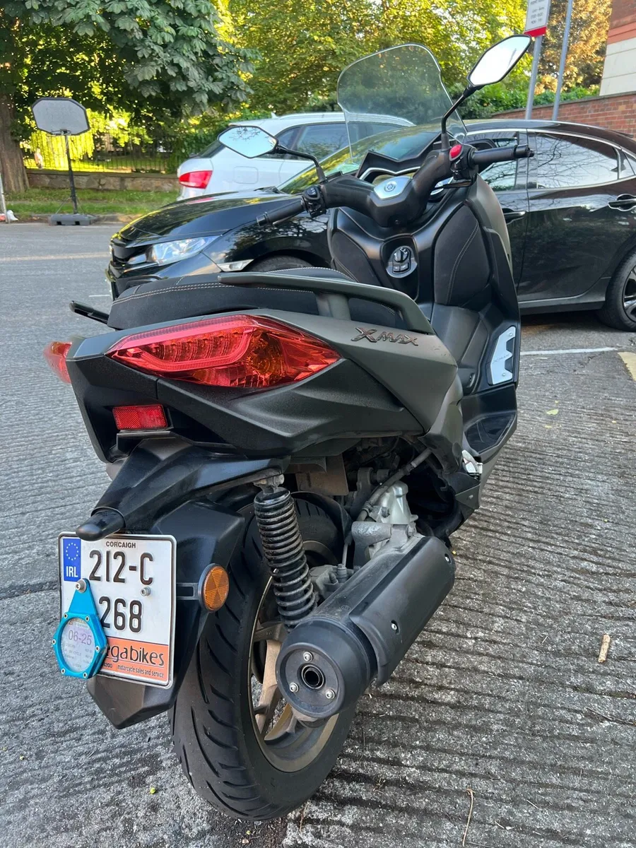 Yamaha XMAX 125 Tech Max (2021) – €4,000 - Image 3