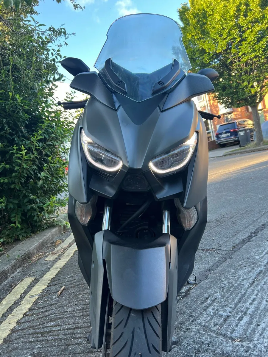 Yamaha XMAX 125 Tech Max (2021) – €4,000 - Image 4