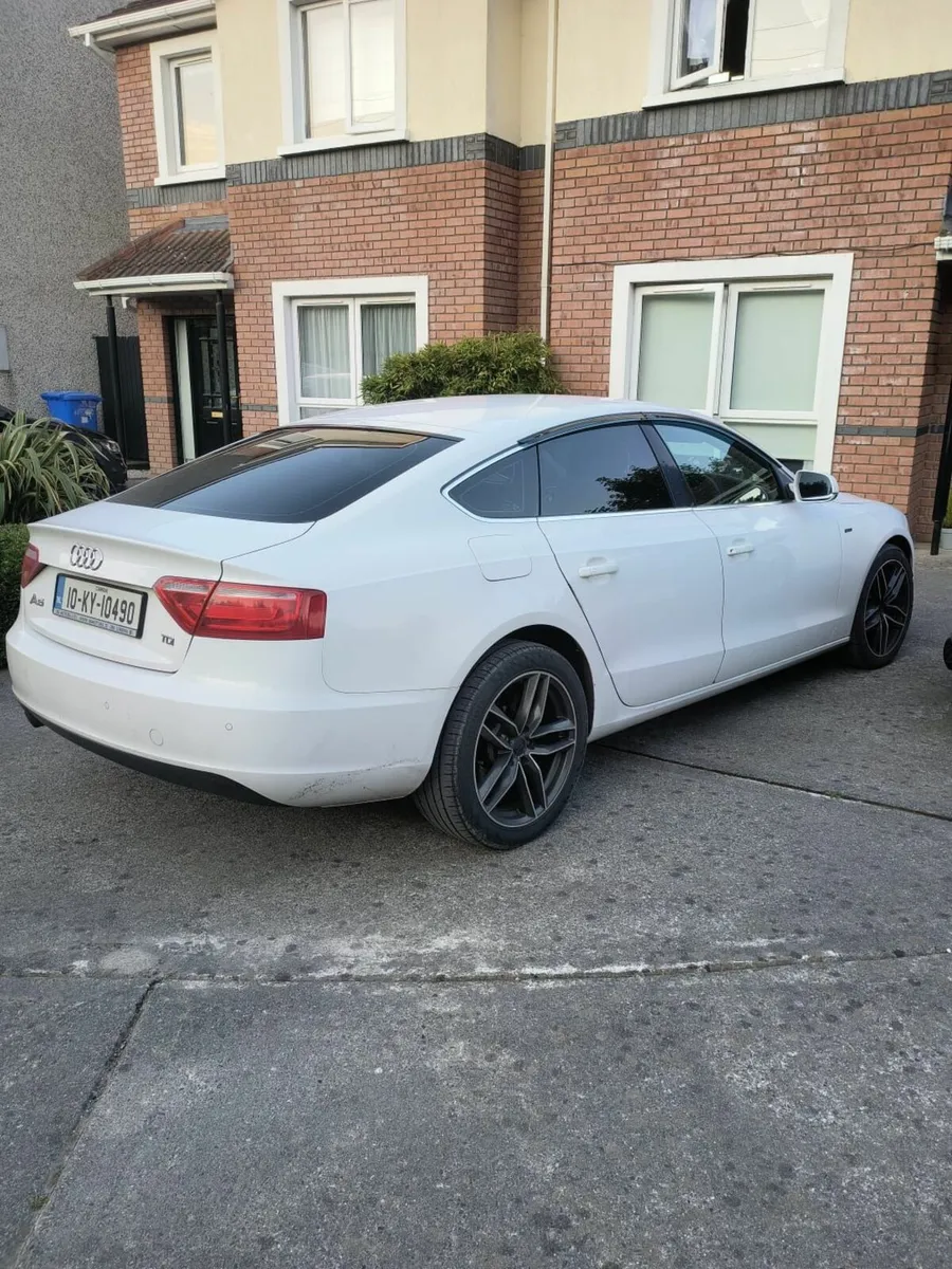 Audi A5 2010 - Image 1