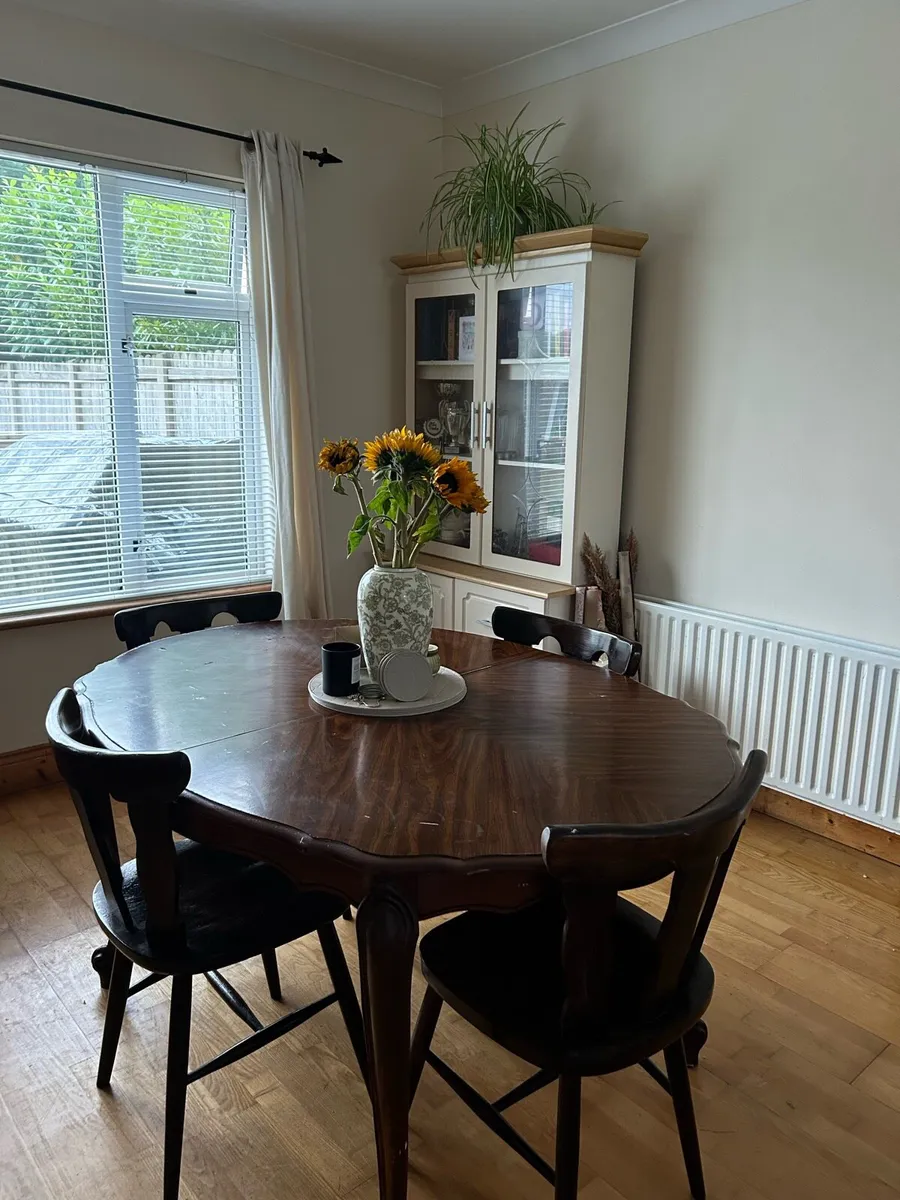 Mahogany Table & 4 chairs - Image 1