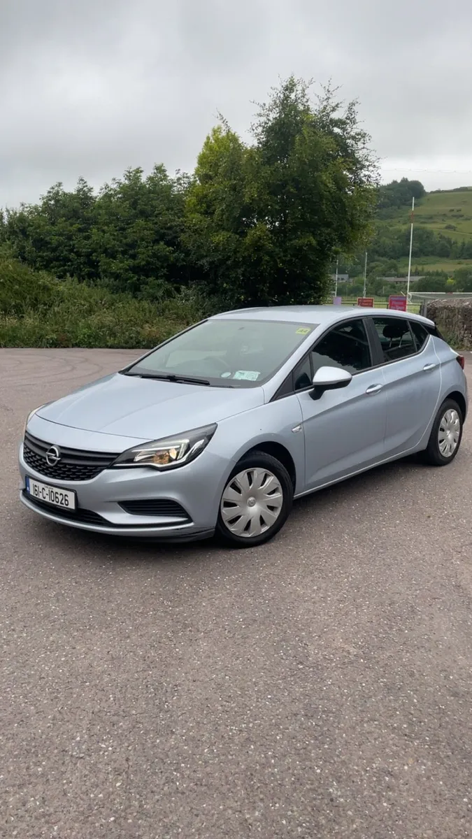 Opel Astra 2016 - Image 1