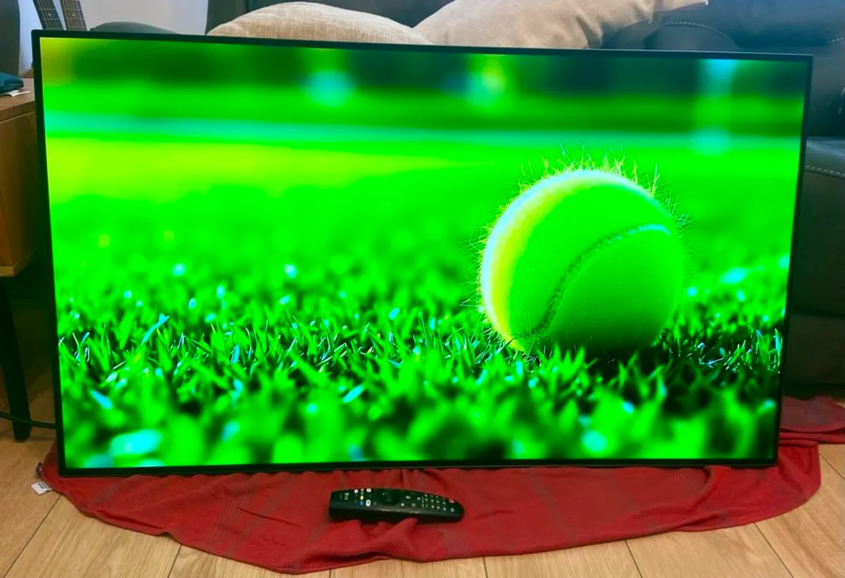 LG 48" 4K OLED Smart TV - Image 3