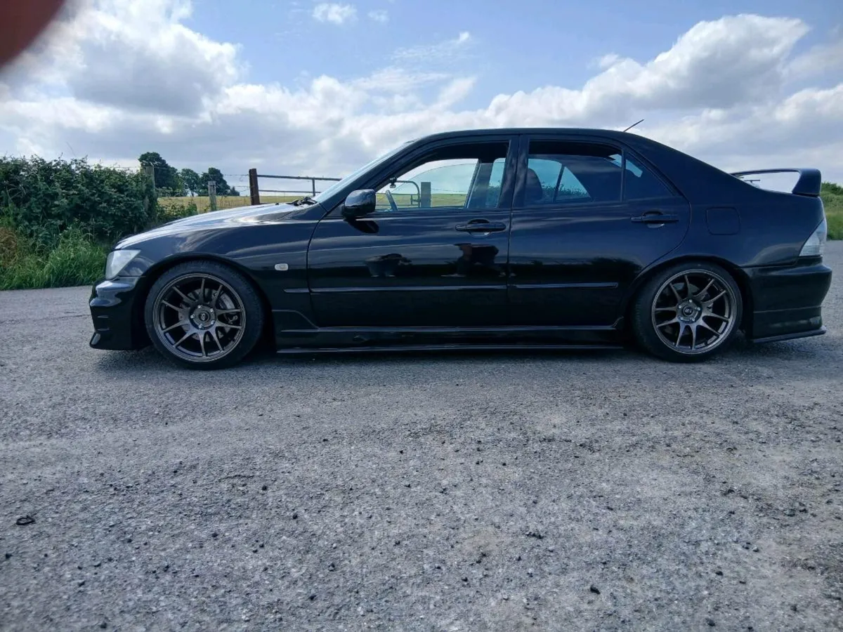 2003 Toyota Altezza - Image 2