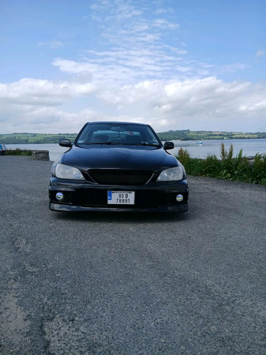 2003 Toyota Altezza - Image 4