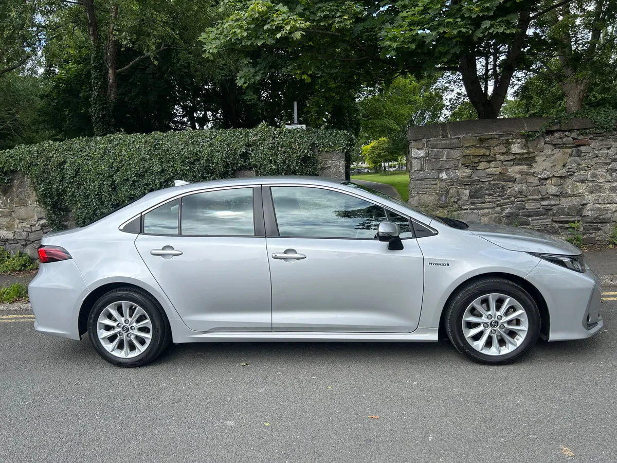 2019 TOYOTA COROLLA HYBRID LOW MILLAGE - Image 3