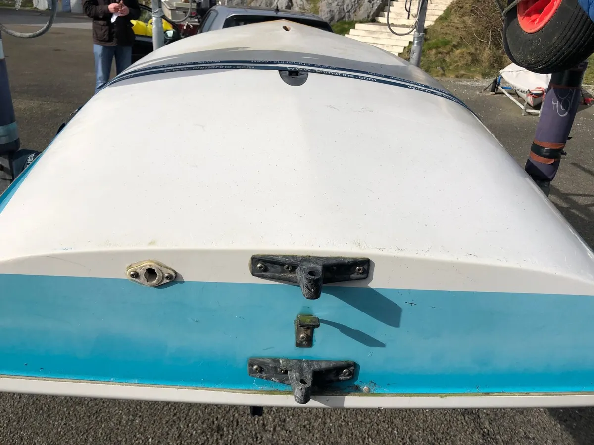 Laser dinghy - Image 1