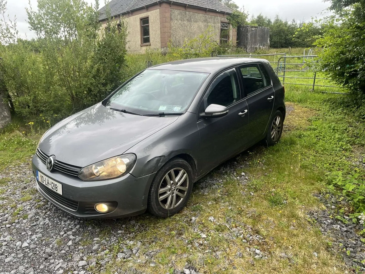 2010 Volkswagen Golf highline 1.6 diesel - Image 3