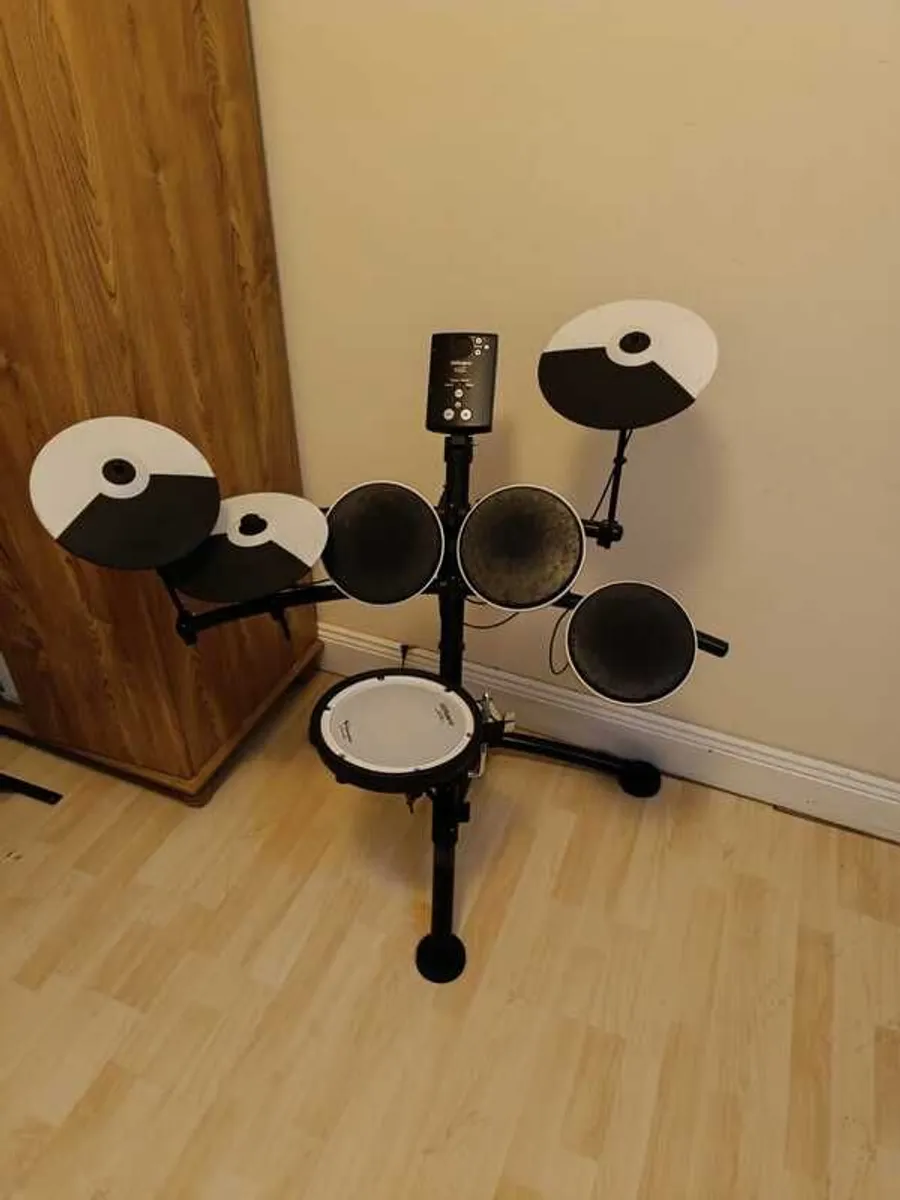 Roland E Drum - Image 2