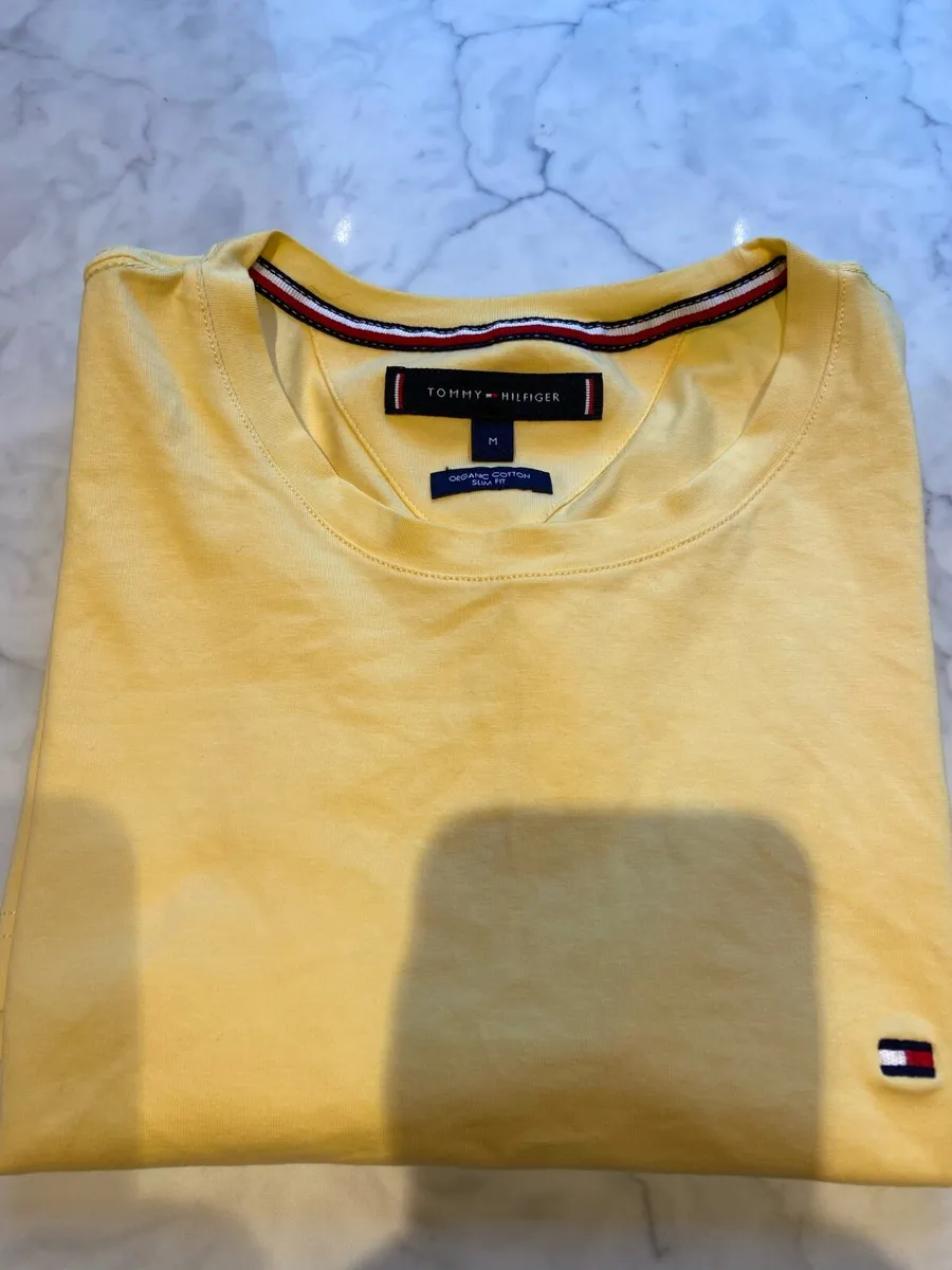 Tommy Hilfiger T shirt - Image 4