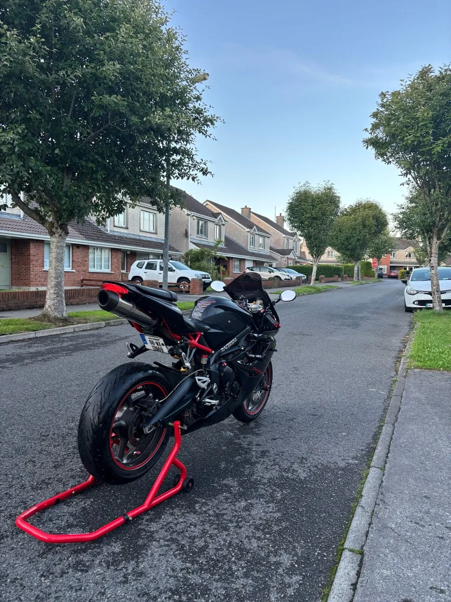 Triumph Daytona 675rr - Image 3
