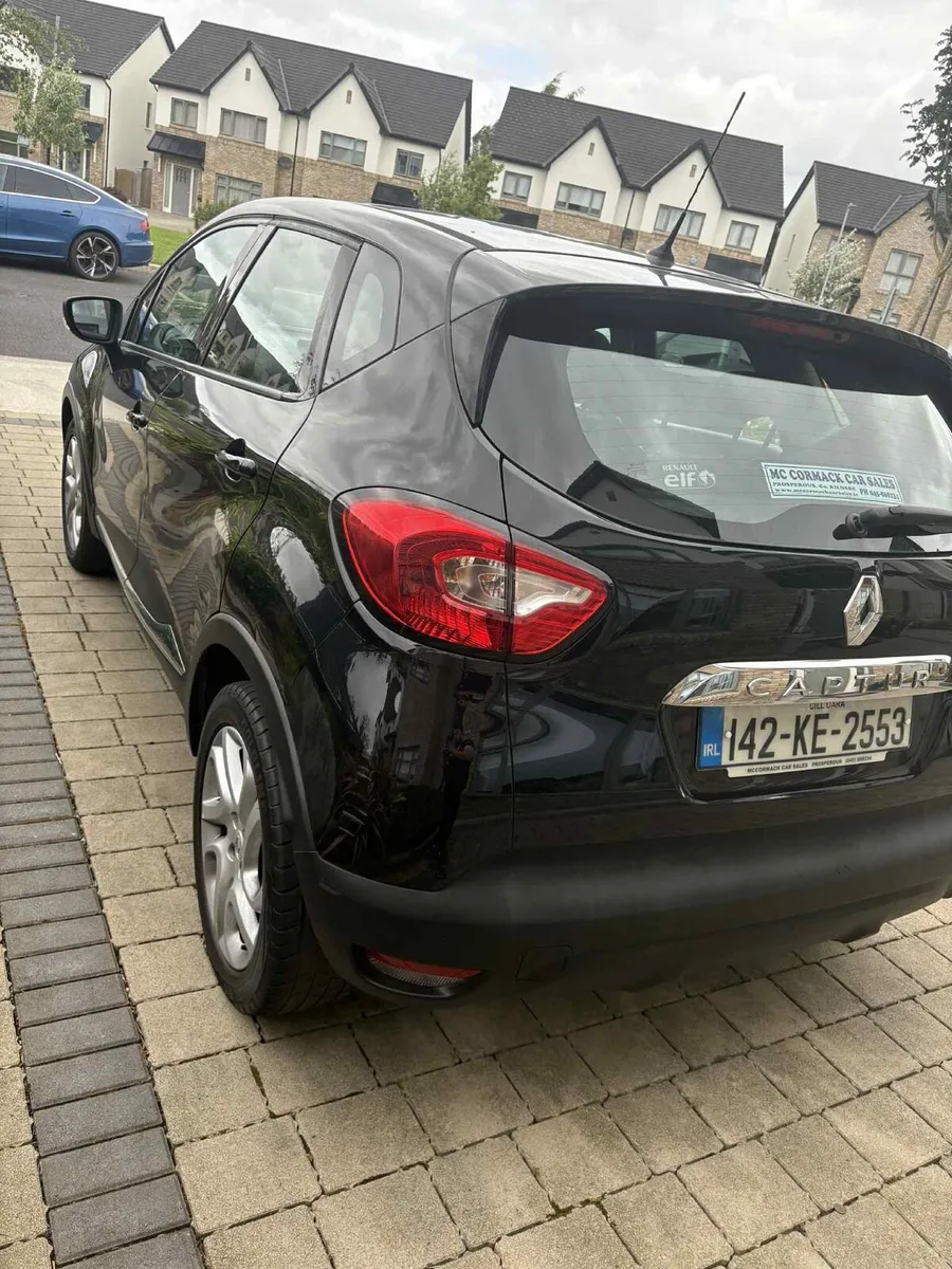 Renault Captur 142 Fresh Nct and Tax - Image 4
