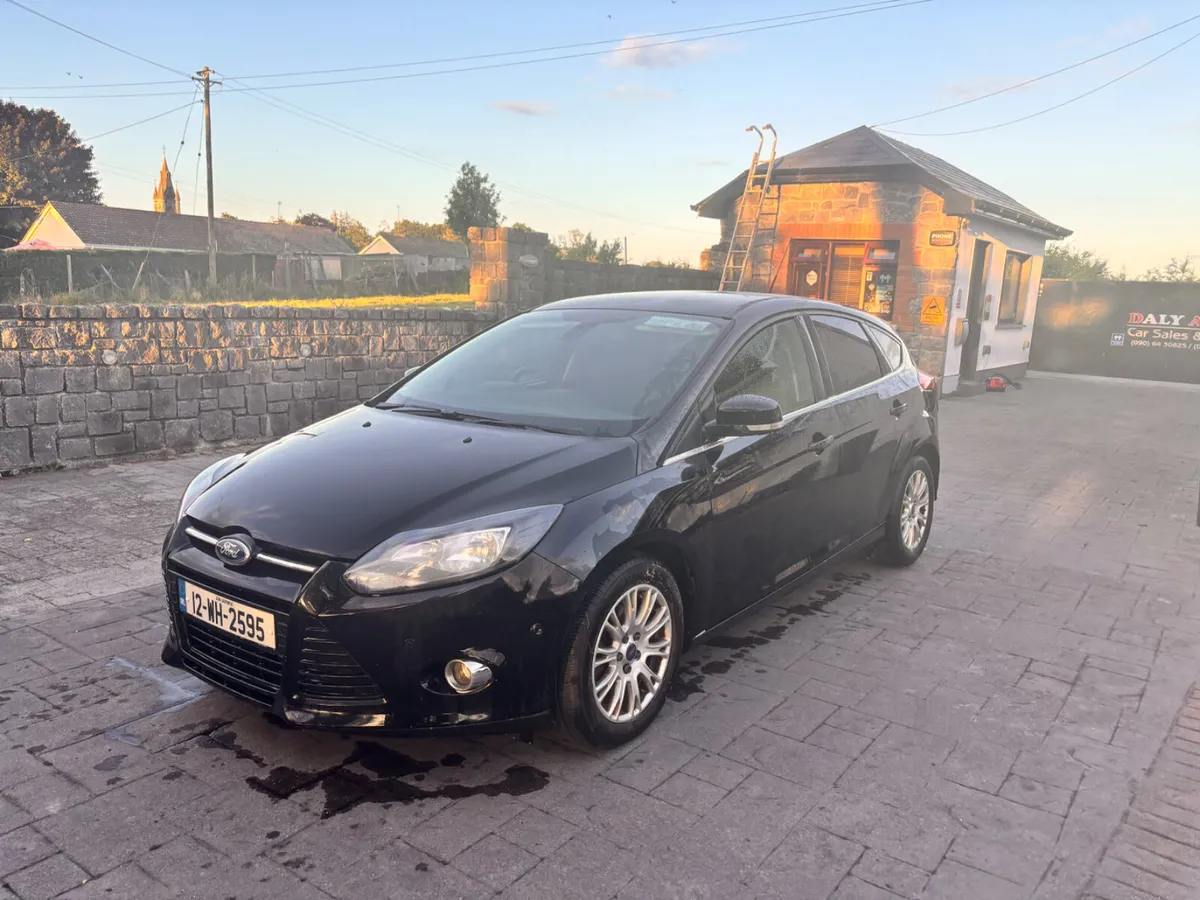 Ford Focus 2012 - Image 1