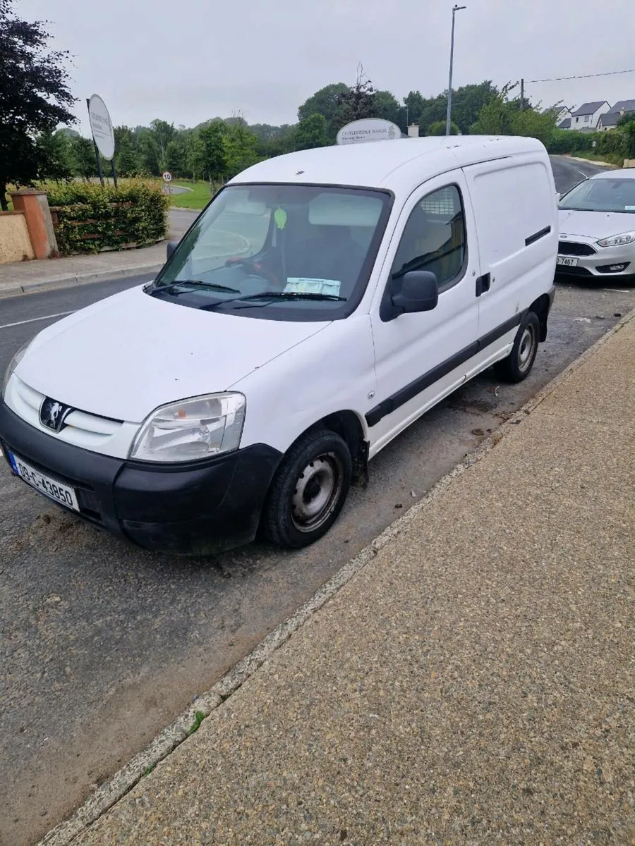 Van - Image 3