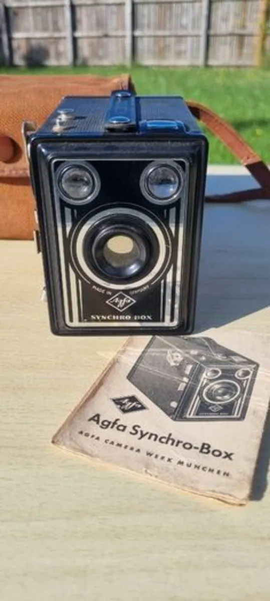 Vintage Agfa Synchro Box Camera - Image 1