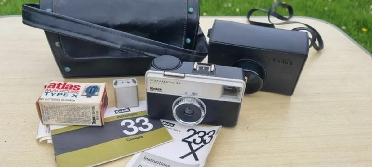 Kodak Instamatic 33 Camera - Image 1