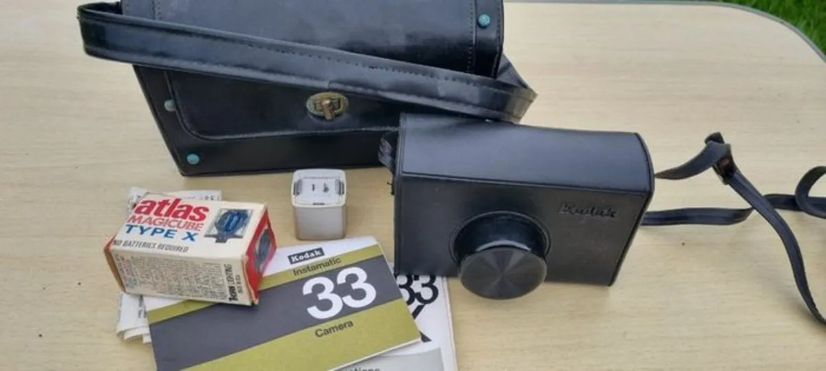 Kodak Instamatic 33 Camera - Image 2