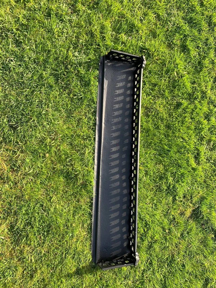 Antique fire fender - Image 4