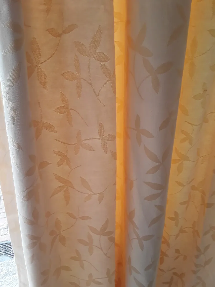 Lovely deep cream next to new drapes - Image 1