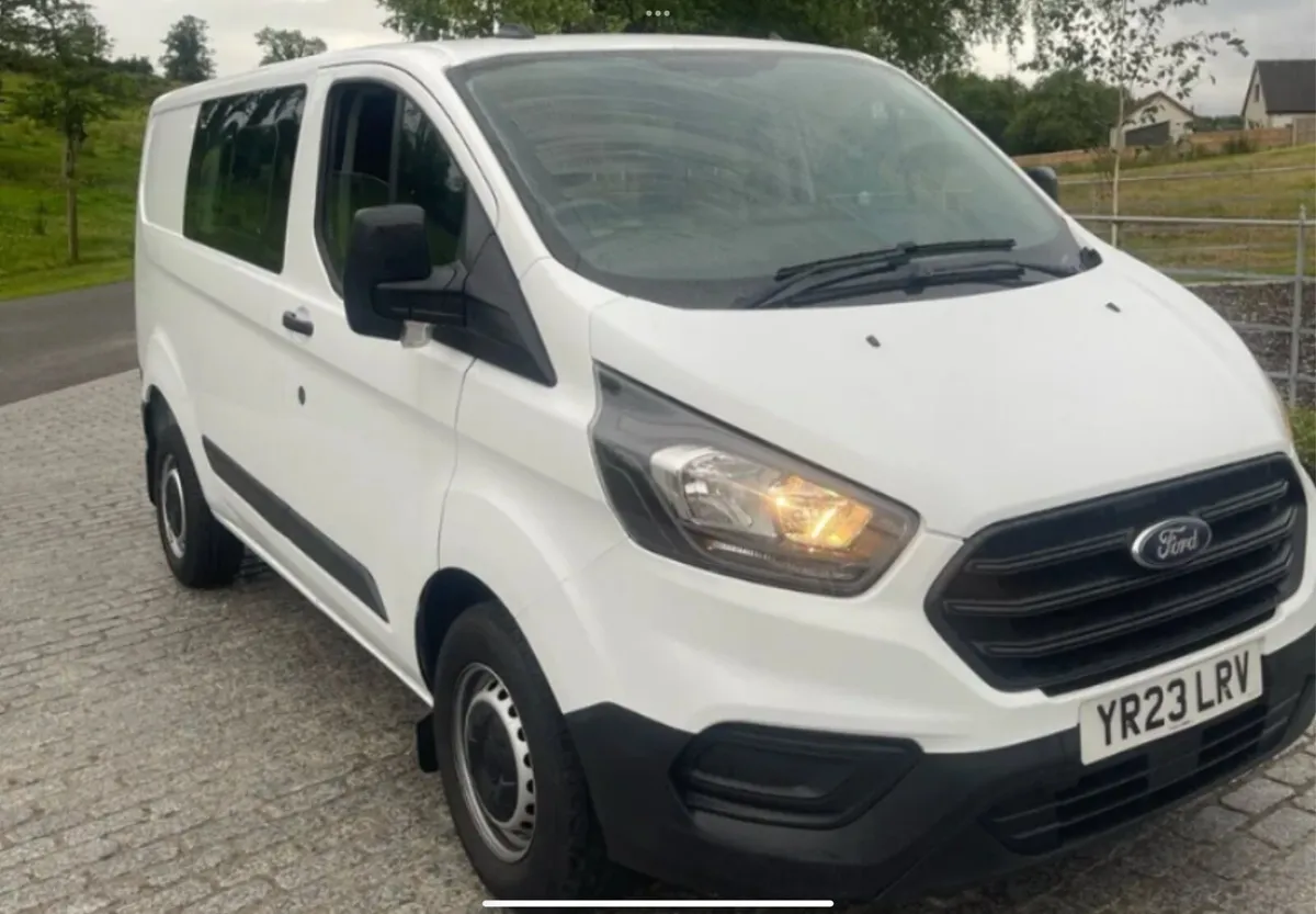 Ford Transit Custom 2023 WITH SIDE WINDOWS . - Image 2