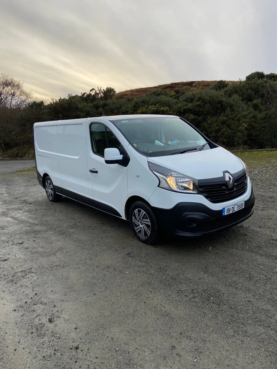 Renault Trafic 2019 - Image 2