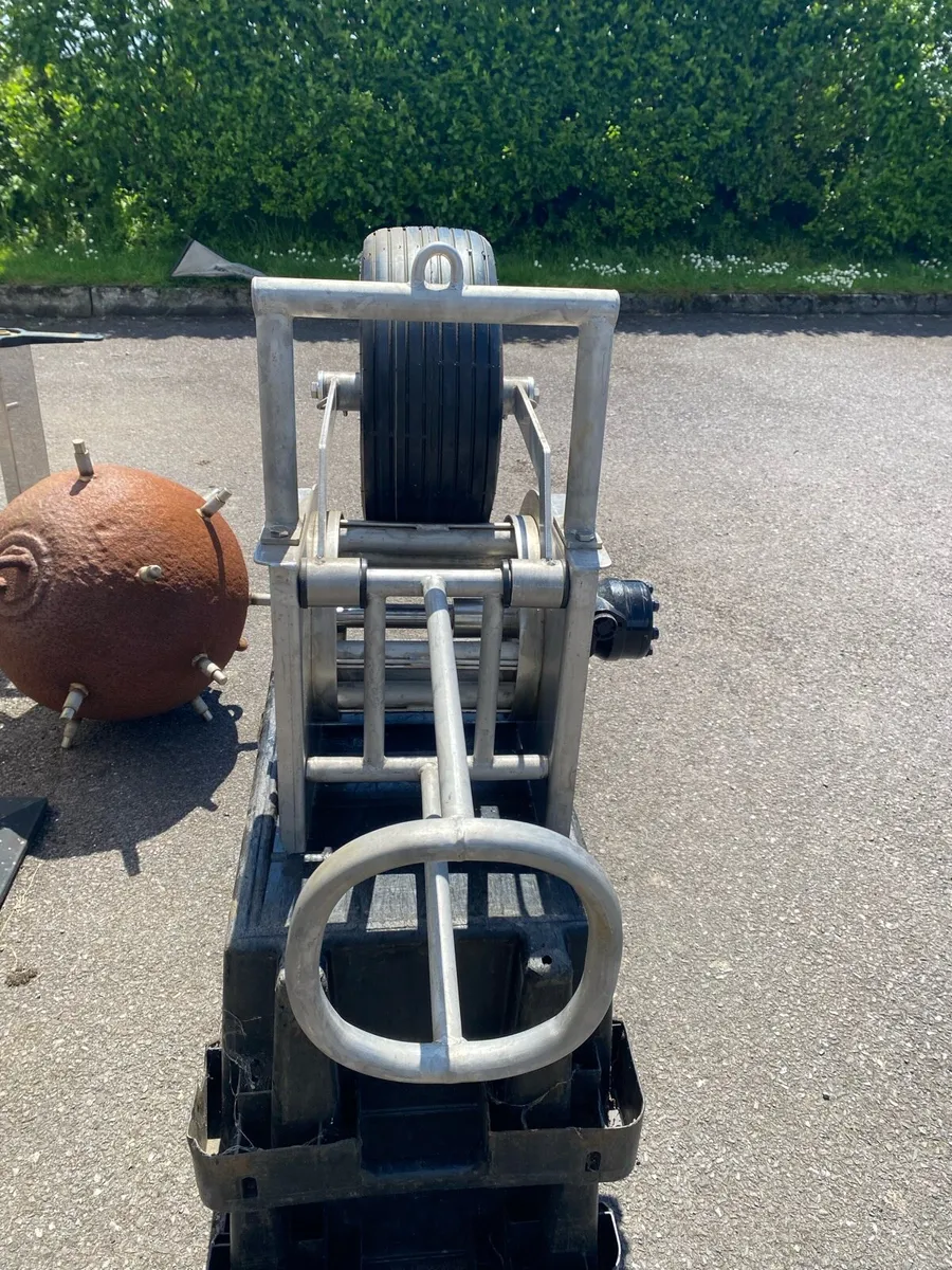 Net handling machine. - Image 1